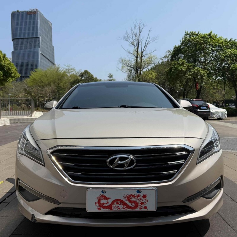 佛山16年现代菲斯塔1