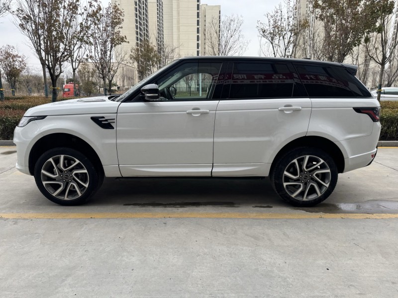 济宁21年路虎揽胜运动8