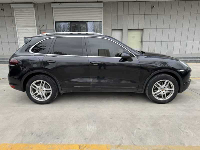 济宁13年保时捷卡宴7