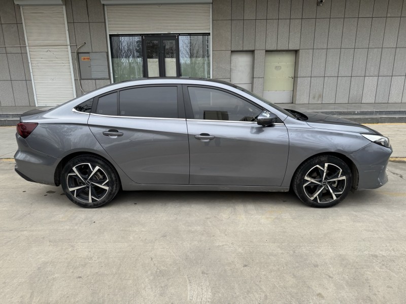 济宁23年荣威i58