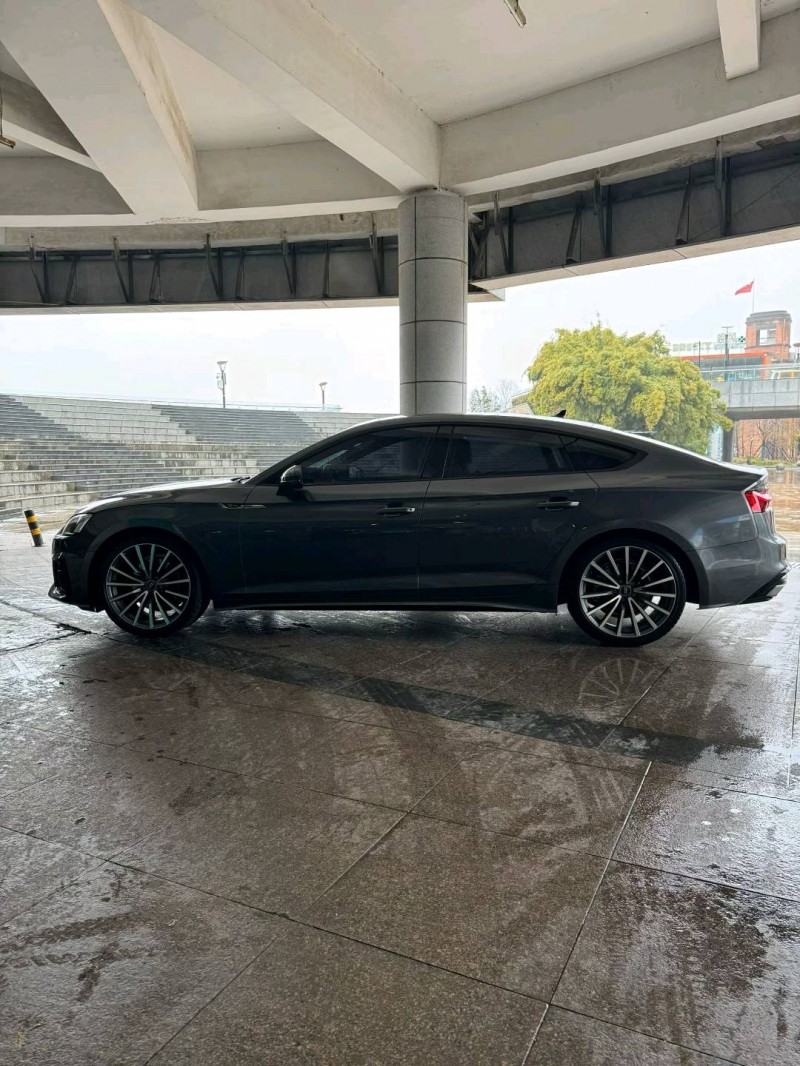 安慶24年奧迪A56