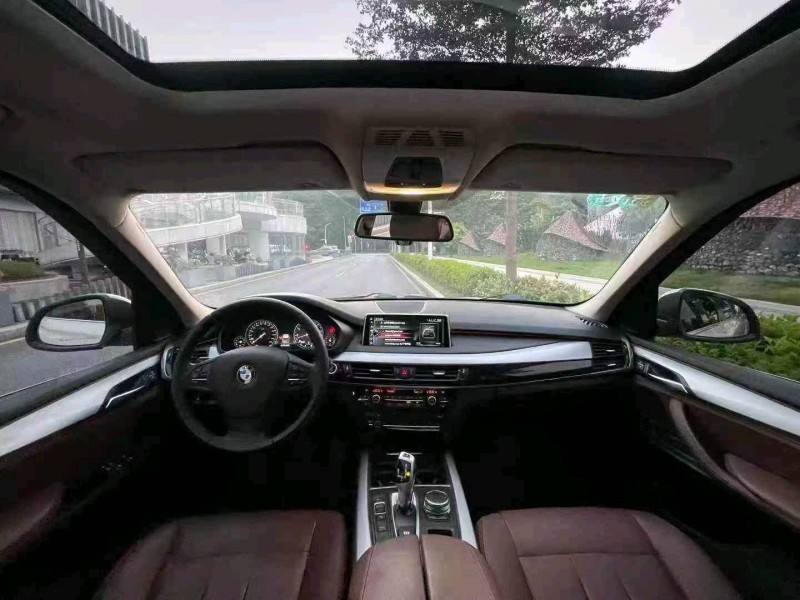 深圳19年寶馬X55