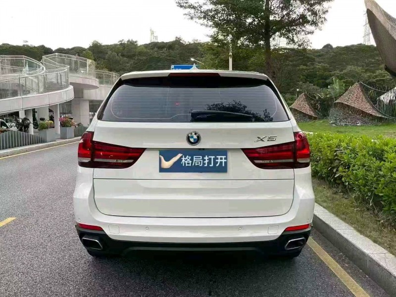 深圳19年寶馬X58
