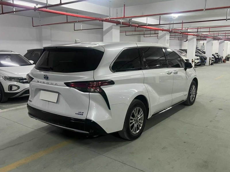 宿迁22年丰田塞纳8