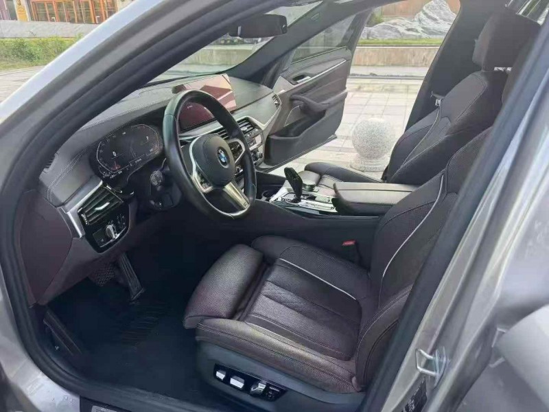 广州21年宝马5系4