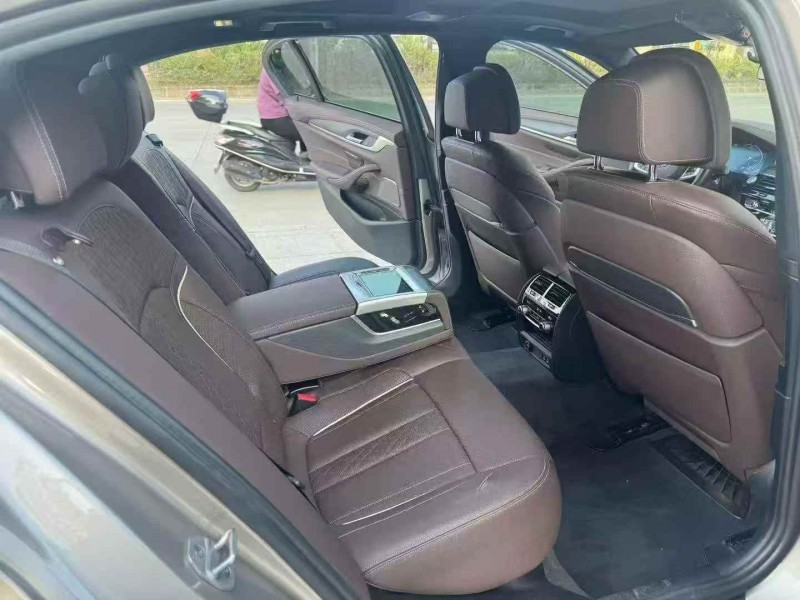 广州21年宝马5系5