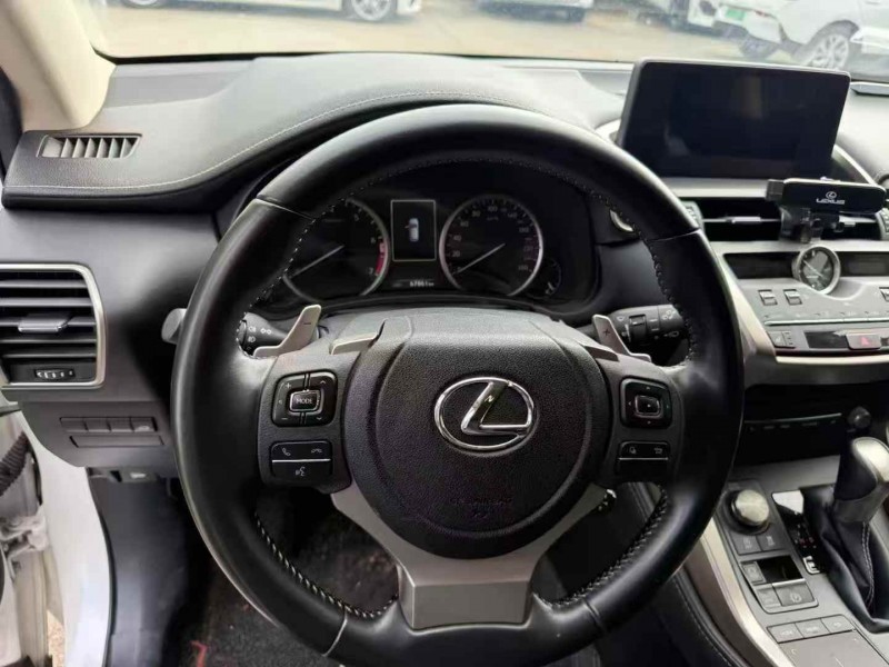 广州21年雷克萨斯NX7