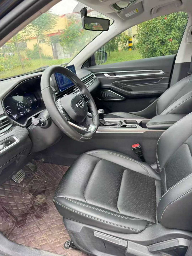 枣庄22年吉利帝豪4