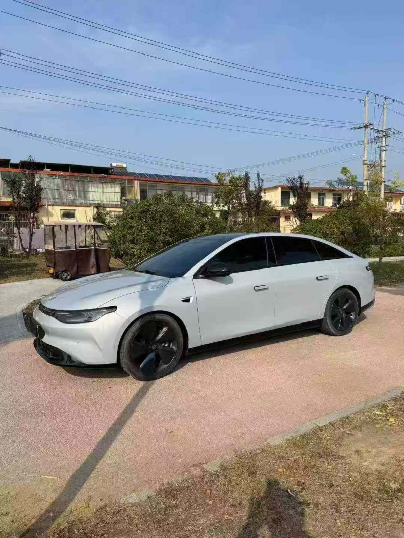 棗莊23年零跑汽車C012