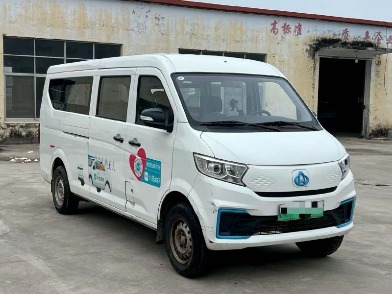 菏泽25年长安汽车跨越星2