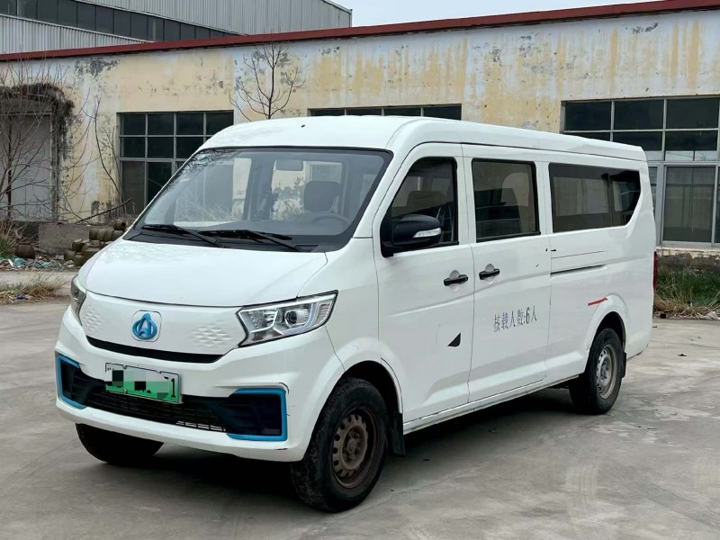 菏泽25年长安汽车跨越星3