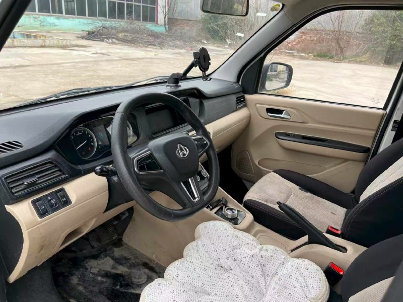 菏泽25年长安汽车跨越星4