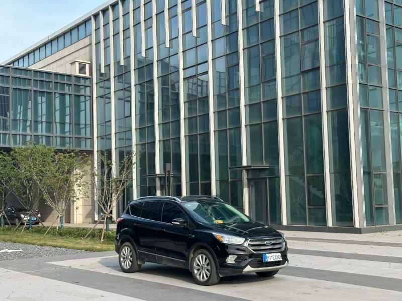 青島18年福特翼虎2