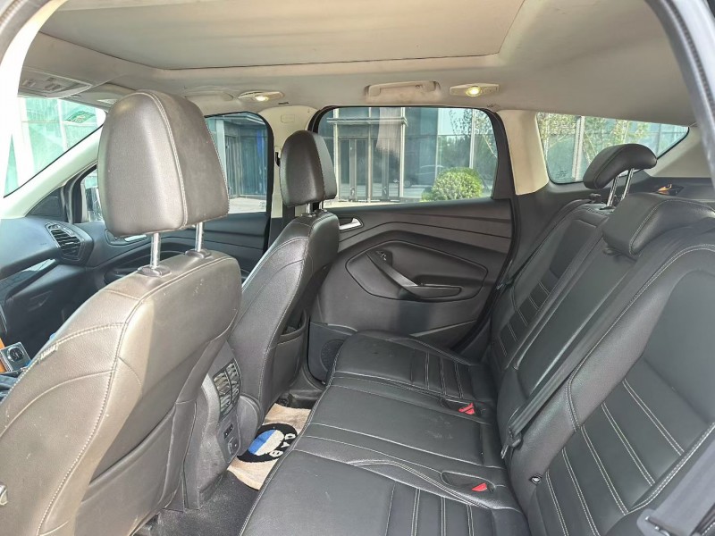 青島18年福特翼虎6