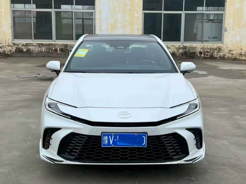 菏泽25年丰田凯美瑞1