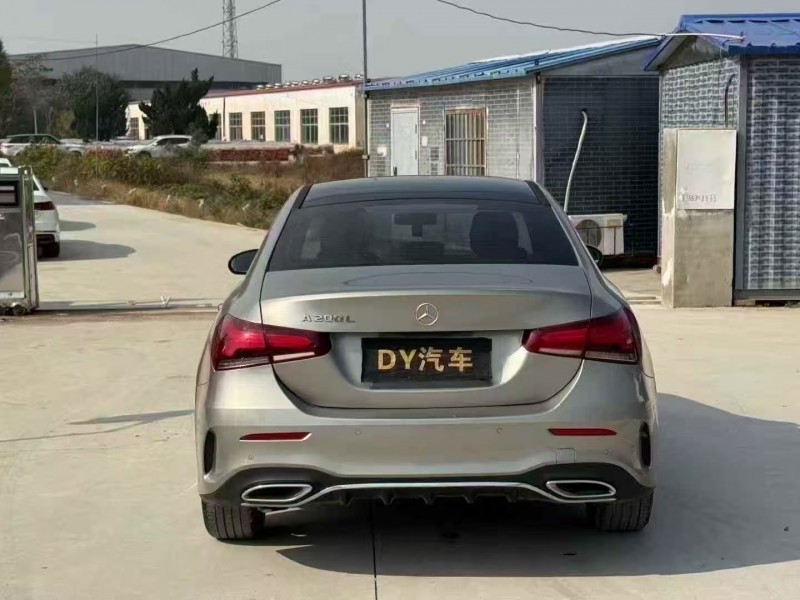 菏澤20年奔馳A9