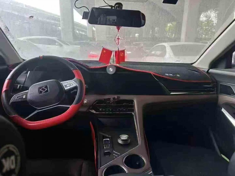 湖州23年江淮思皓5