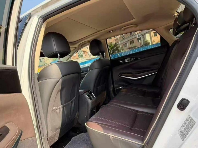 东莞19年长安汽车睿骋4