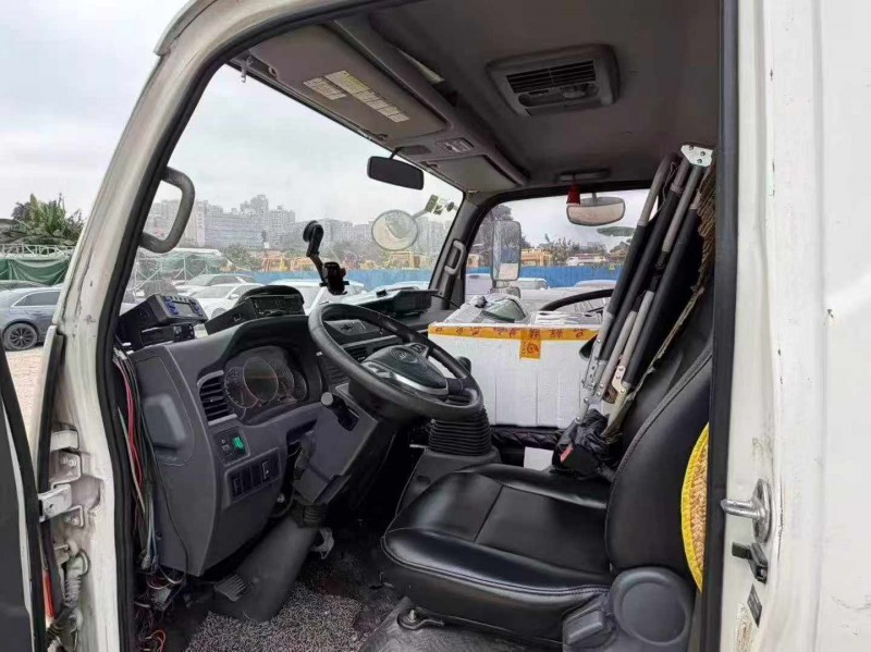 東莞18年江淮新駿鈴6