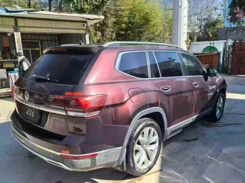 保山18年大眾途昂7