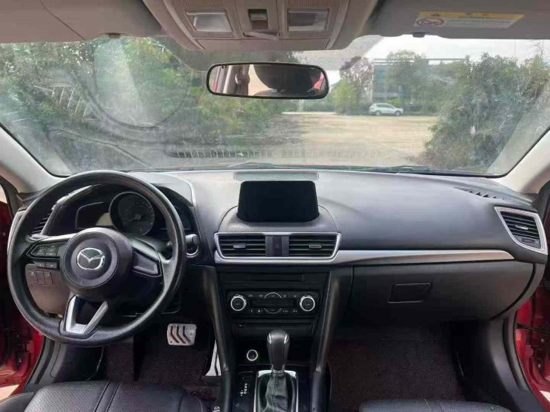 襄陽18年馬自達昂克賽拉3