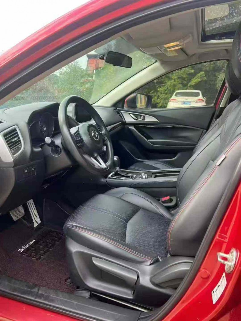 襄陽18年馬自達昂克賽拉5