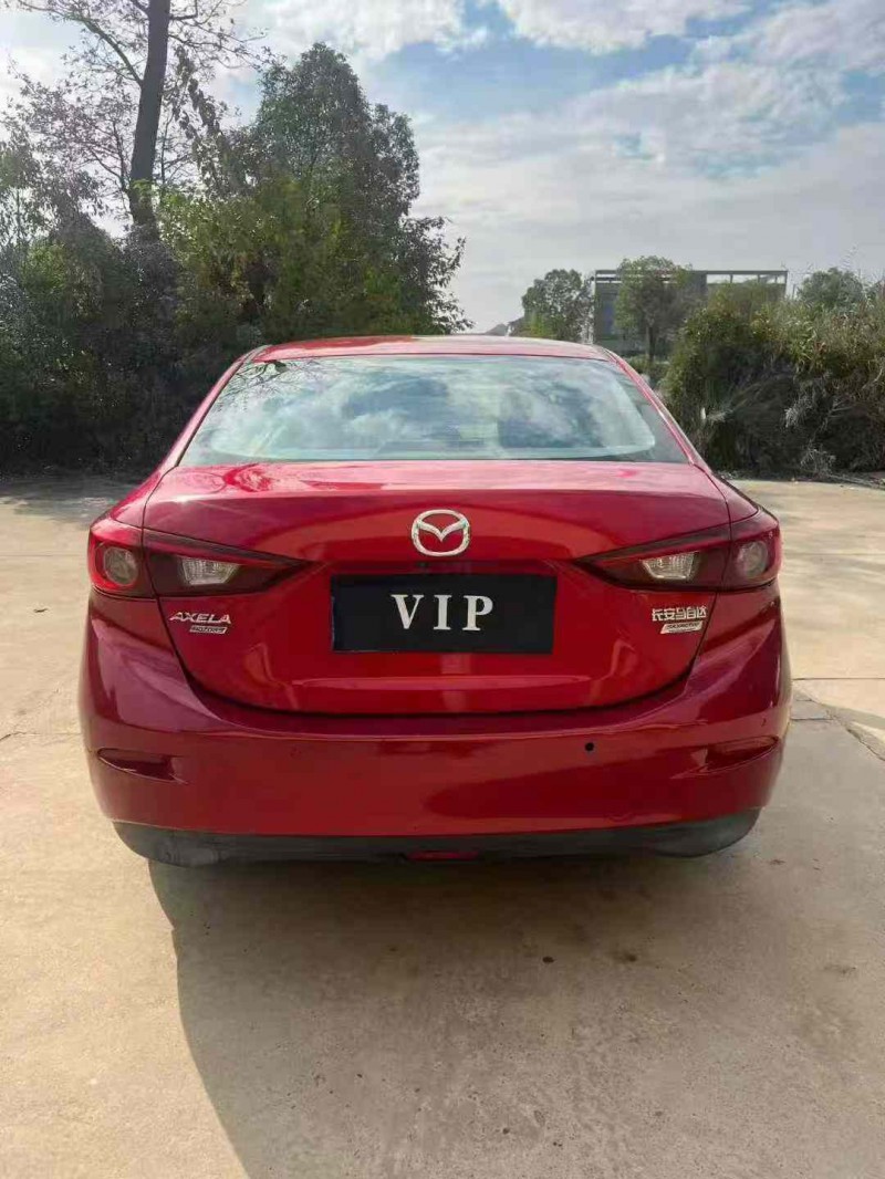 襄陽18年馬自達昂克賽拉7