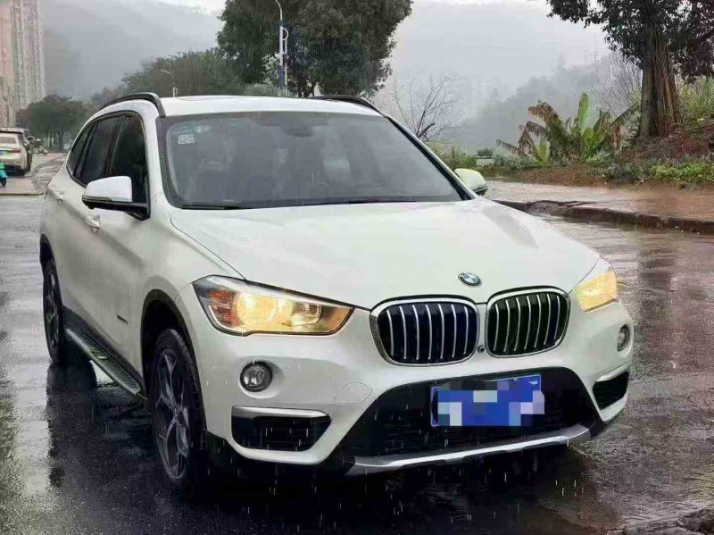 三明18年寶馬X12