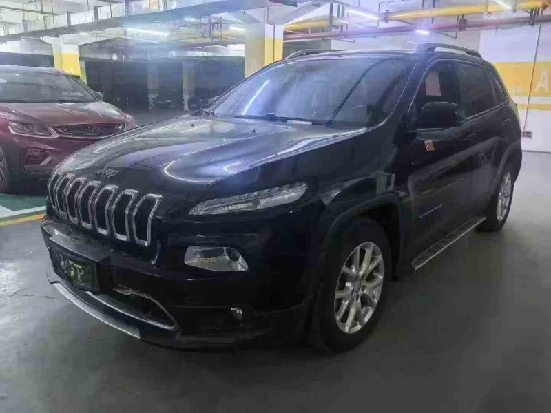 孝感18年Jeep自由光3