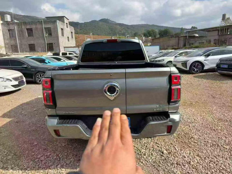 保山23年长城汽车炮 皮卡9