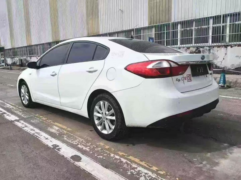 菏泽17年起亚K38