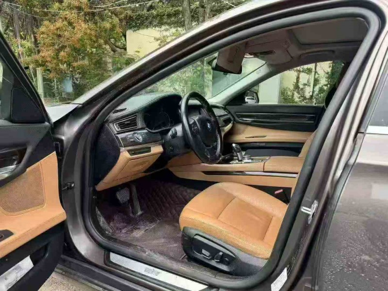 三明14年宝马7系4