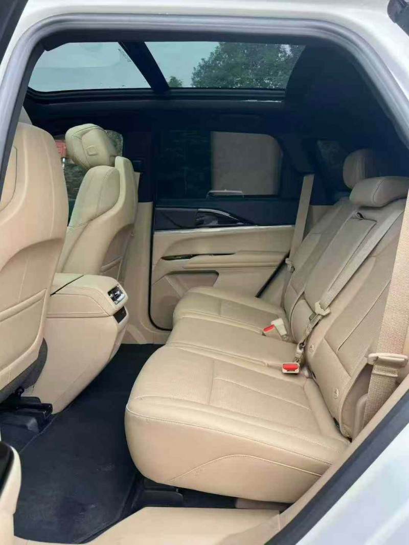 襄阳24年凯迪拉克XT57