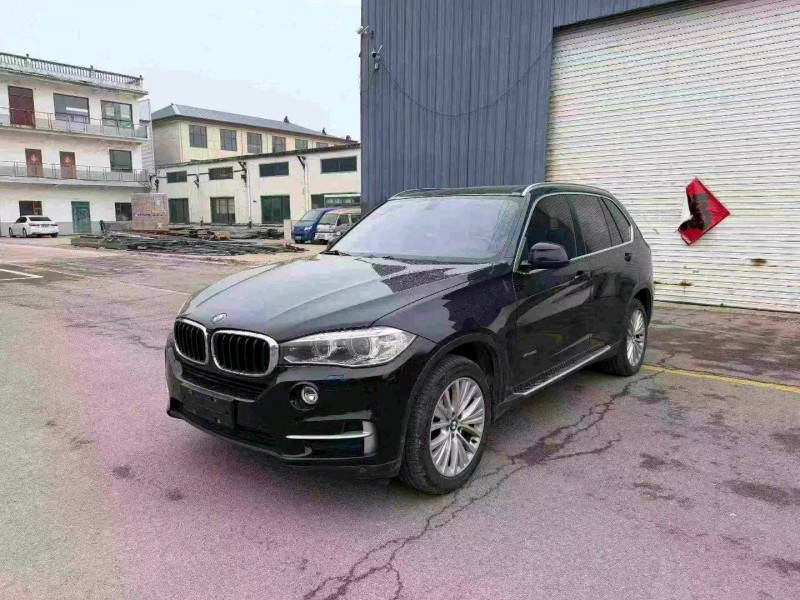 济南16年宝马X52