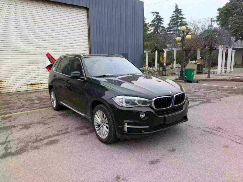 济南16年宝马X53