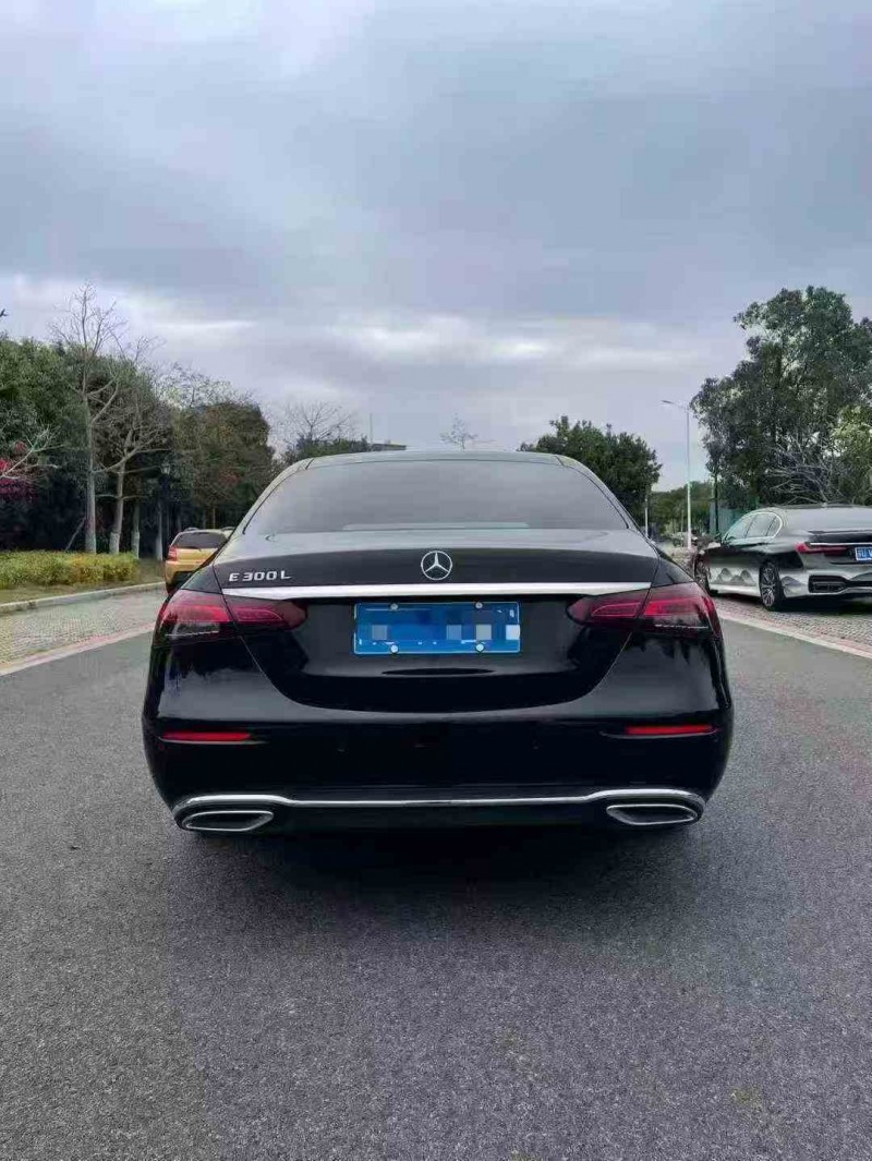 泉州22年奔驰E8