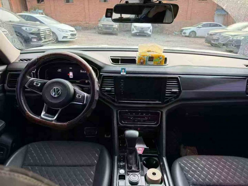 思茅21年大眾途昂4