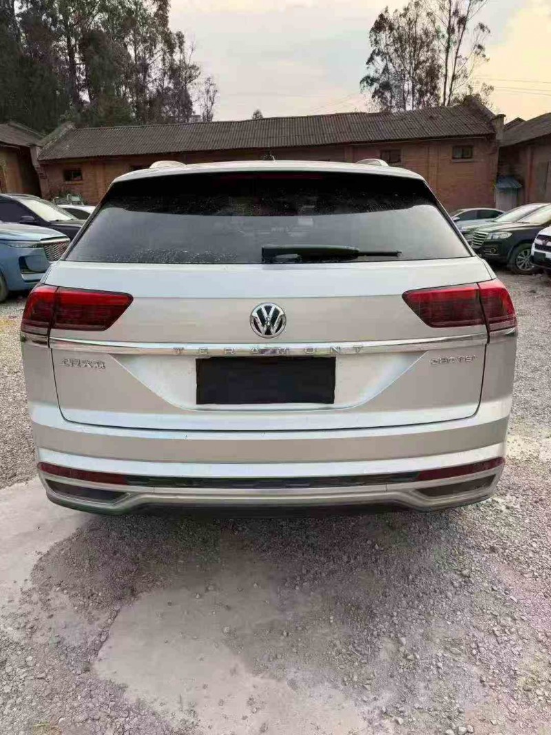 思茅21年大眾途昂7