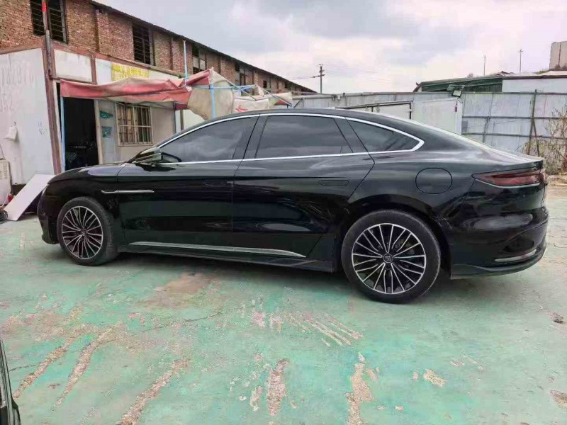 昭通23年比亞迪漢8