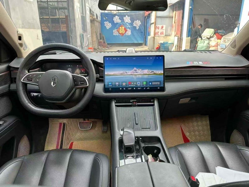 東營23年華為智選問界4