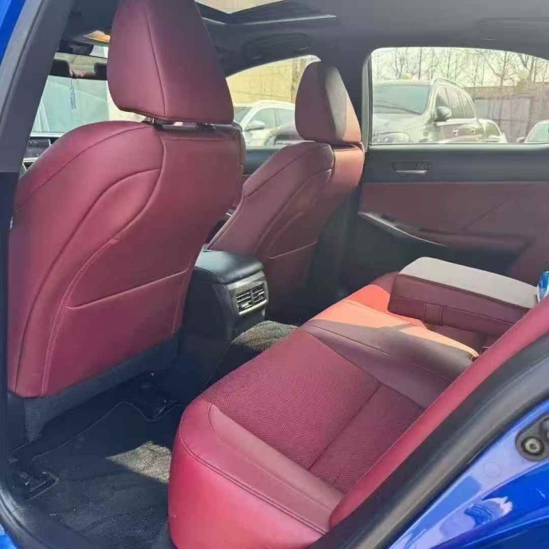 東營19年雷克薩斯IS5