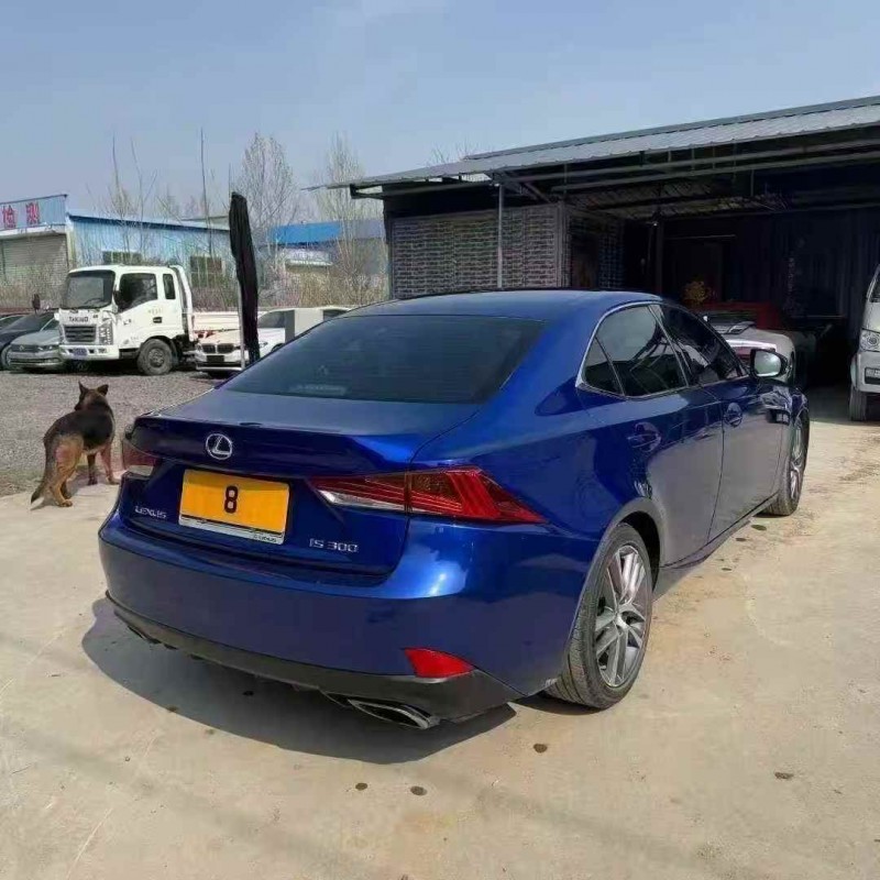 東營19年雷克薩斯IS7