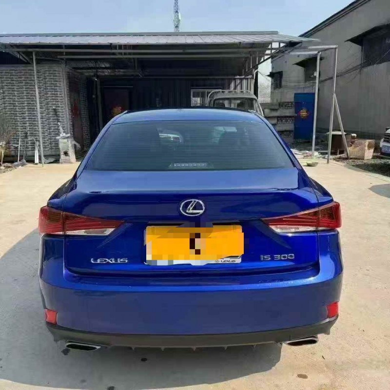 東營19年雷克薩斯IS9