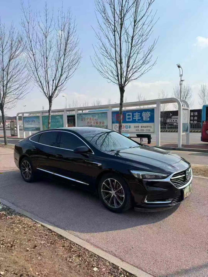 枣庄22年别克君越3