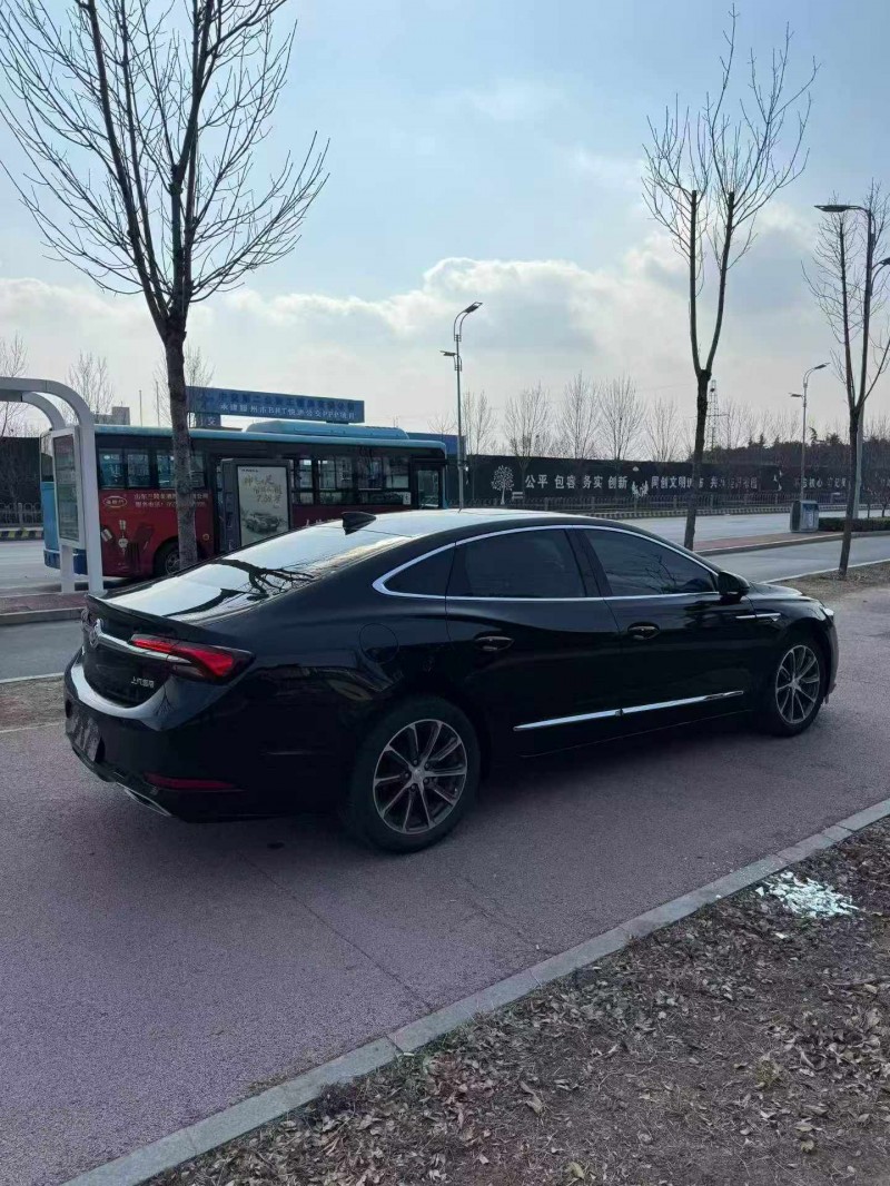 枣庄22年别克君越8