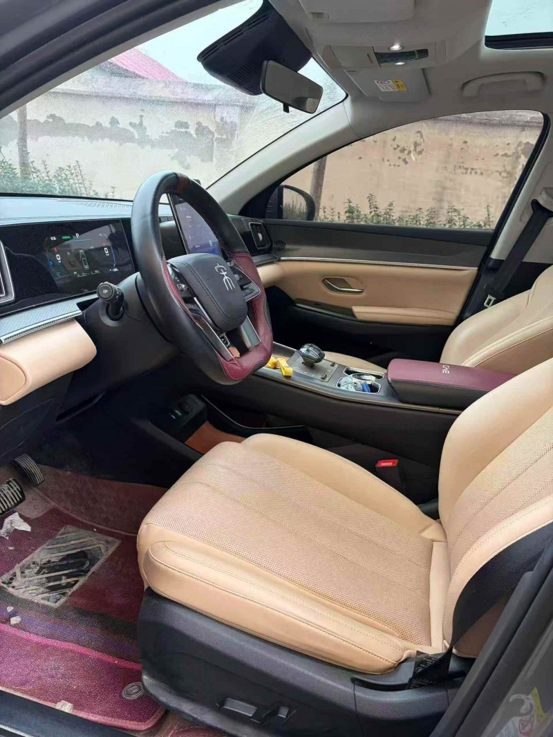 承德25年比亞迪宋6