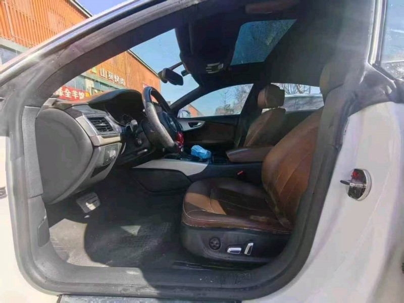 青岛16年奥迪A7L8