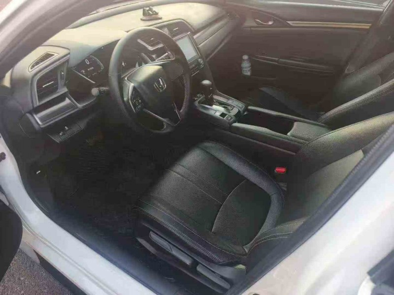 钦州21年本田思域3