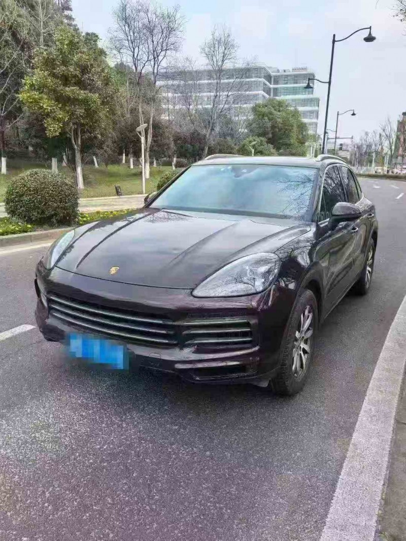 金华19年保时捷卡宴2