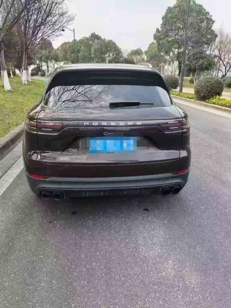 金华19年保时捷卡宴7